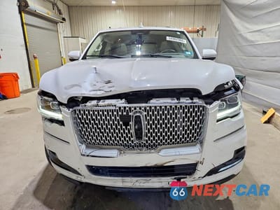 Piąte zdjęcie samochodu w środku: 2023 LINCOLN NAVIGATOR RESERVE VIN:5LMJJ2LG6PEL04123 - miniatura