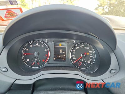 Zdjęcie 9 z 13 samochodu: 2017 AUDI Q3 PREMIUM VIN:WA1ECCFS0HR010021 - miniatura