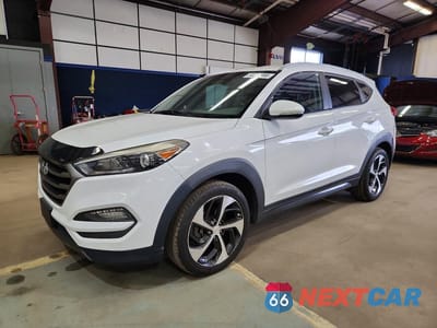 2016 HYUNDAI TUCSON SPORT KM8J3CA21GU052040 - główne zdjęcie licytacji z USA - miniatura