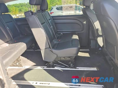 Zdjęcie 11 z 13 samochodu: 2017 MERCEDES-BENZ METRIS VIN:WD4PG2EE5H3302314 - miniatura