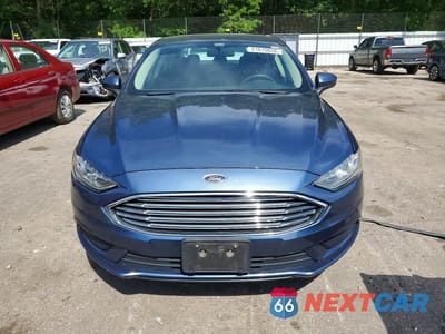 Piąte zdjęcie samochodu w środku: 2018 FORD FUSION SE VIN:3FA6P0HD4JR265833 - miniatura