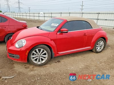 2014 VOLKSWAGEN BEETLE 3VW5L7AT8EM804871 - główne zdjęcie licytacji z USA - miniatura