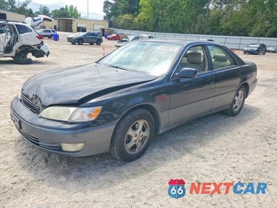 1998 LEXUS ES 300 JT8BF28G3W5048252 - główne zdjęcie licytacji z USA - miniatura