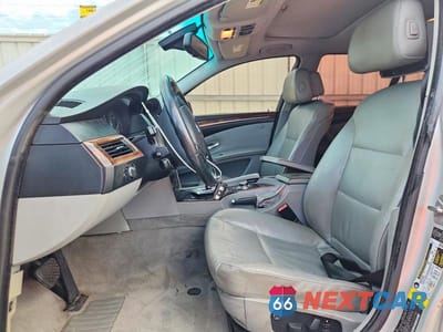 Zdjęcie 7 z 12 samochodu: 2010 BMW 528 I VIN:WBANU5C54AC364983 - miniatura