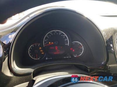 Zdjęcie 9 z 12 samochodu: 2014 VOLKSWAGEN BEETLE VIN:3VWFP7AT6EM621381 - miniatura