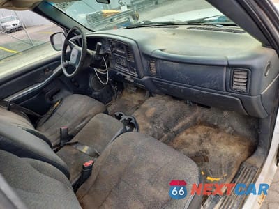 Zdjęcie 8 z 12 samochodu: 2002 CHEVROLET SILVERADO VIN:1GCEC14W82Z152043 - miniatura