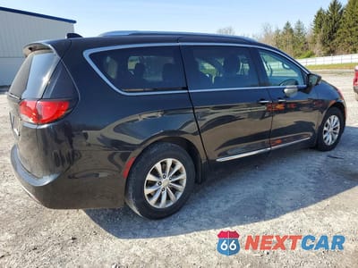 Trzecie zdjęcie samochodu z tyłu: 2018 CHRYSLER PACIFICA TOURING L VIN:2C4RC1BG2JR120727 - miniatura