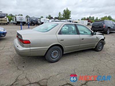 Trzecie zdjęcie samochodu z tyłu: 1998 TOYOTA CAMRY LE VIN:JT2BG22K0W0103788 - miniatura