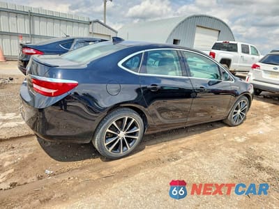 Trzecie zdjęcie samochodu z tyłu: 2017 BUICK VERANO SPORT TOURING VIN:1G4PR5SK4H4103941 - miniatura