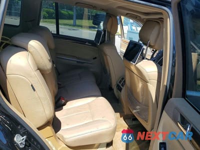 Zdjęcie 11 z 13 samochodu: 2011 MERCEDES-BENZ GL 550 4MATIC VIN:4JGBF8GEXBA739411 - miniatura