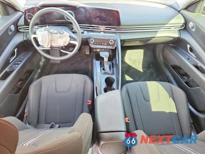 Zdjęcie 8 z 12 samochodu: 2024 HYUNDAI ELANTRA SEL VIN:KMHLM4DG1RU799109 - miniatura