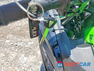 Zdjęcie 8 z 9 samochodu: 2024 KAWASAKI EX650 P VIN:ML5EXEP14RDAB9792 - miniatura