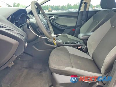 Zdjęcie 7 z 12 samochodu: 2013 FORD FOCUS SE VIN:1FADP3F23DL330118 - miniatura