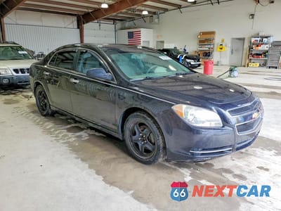 Czwarte zdjęcie samochodu z boku: 2011 CHEVROLET MALIBU LS VIN:1G1ZB5E16BF398971 - miniatura