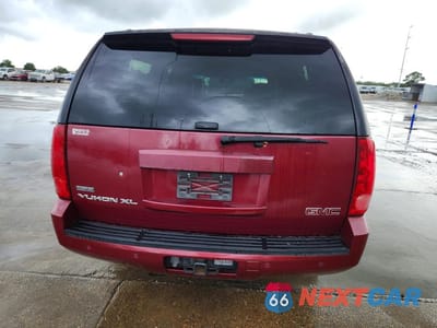 Zdjęcie 6 z 13 samochodu: 2007 GMC YUKON XL C1500 VIN:1GKFC16077J199216 - miniatura