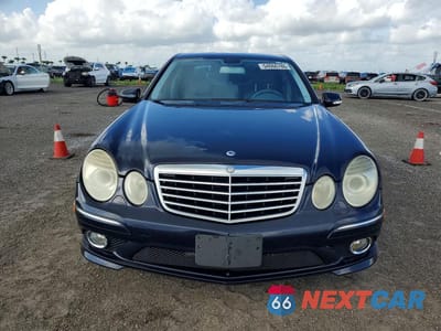 Piąte zdjęcie samochodu w środku: 2009 MERCEDES-BENZ E 350 VIN:WDBUF56X69B406026 - miniatura