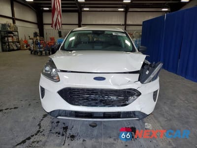 Piąte zdjęcie samochodu w środku: 2022 FORD ESCAPE SE VIN:1FMCU9G60NUA60887 - miniatura