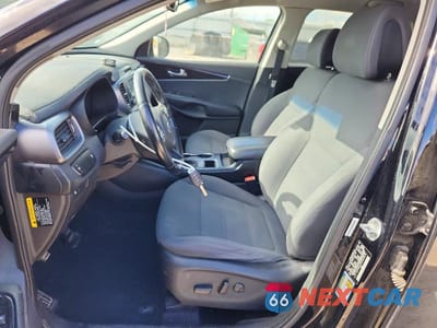 Zdjęcie 7 z 12 samochodu: 2016 KIA SORENTO LX V6 VIN:5XYPGDA56GG005672 - miniatura