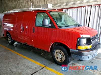 Czwarte zdjęcie samochodu z boku: 2013 CHEVROLET EXPRESS G2500 VIN:1GCWGGCA8D1122494 - miniatura