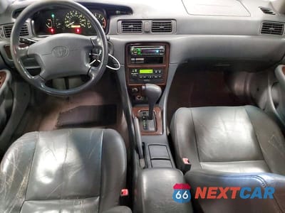 Zdjęcie 8 z 12 samochodu: 2000 TOYOTA CAMRY XLE V6 VIN:JT2BF28K5Y0253117 - miniatura
