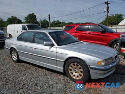 Czwarte zdjęcie samochodu z boku: 2001 BMW 740 IL VIN:WBAGH83491DP33823 - miniatura