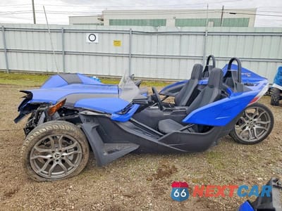 Trzecie zdjęcie samochodu z tyłu: 2023 POLARIS SLINGSHOT SL VIN:57XAAPHD2P8155556 - miniatura