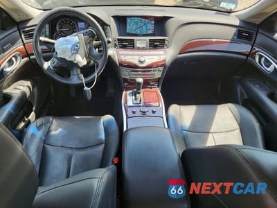 Zdjęcie 8 z 12 samochodu: 2019 INFINITI Q70 3.7 LUXE VIN:JN1BY1AR0KM585326 - miniatura