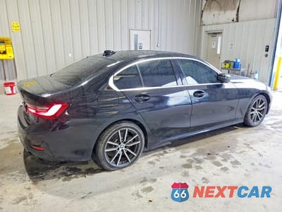 Trzecie zdjęcie samochodu z tyłu: 2019 BMW 330I VIN:WBA5R1C54KAK11334 - miniatura