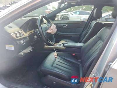 Zdjęcie 7 z 13 samochodu: 2011 MERCEDES-BENZ E 550 4MATIC VIN:WDDHF9AB0BA447856 - miniatura