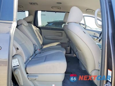 Zdjęcie 11 z 13 samochodu: 2016 KIA SEDONA LX VIN:KNDMB5C18G6151446 - miniatura