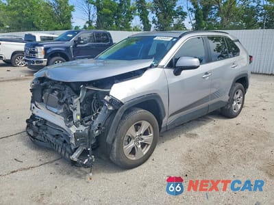 2023 TOYOTA RAV4 XLE 2T3W1RFV3PC232372 - główne zdjęcie licytacji z USA - miniatura