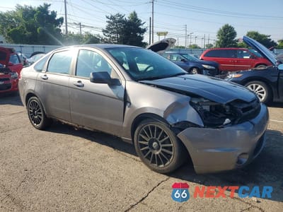 Czwarte zdjęcie samochodu z boku: 2010 FORD FOCUS SES VIN:1FAHP3GN9AW190760 - miniatura
