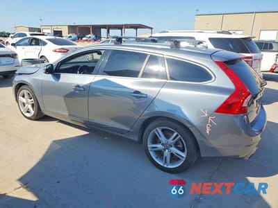Drugie zdjęcie samochodu z przodu: 2017 VOLVO V60 T5 PREMIER VIN:YV140MEK8H1361026 - miniatura