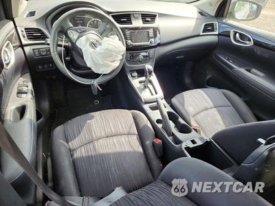 Zdjęcie 8 z 12 samochodu: 2018 NISSAN SENTRA S VIN:3N1AB7AP4JY259572 - miniatura