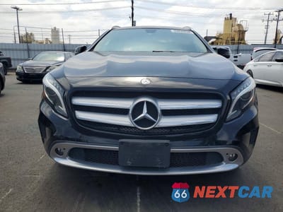 Piąte zdjęcie samochodu w środku: 2015 MERCEDES-BENZ GLA 250 4MATIC VIN:WDCTG4GBXFJ086650 - miniatura