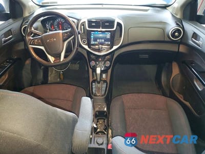 Zdjęcie 8 z 12 samochodu: 2018 CHEVROLET SONIC LT VIN:1G1JD5SB5J4103227 - miniatura