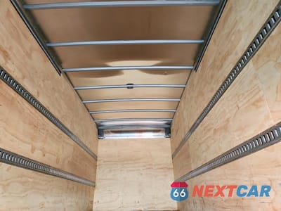 Zdjęcie 10 z 13 samochodu: 2011 FORD F650 SUPER DUTY BOX TRUCK VIN:3FRNF6FC5BV453245 - miniatura