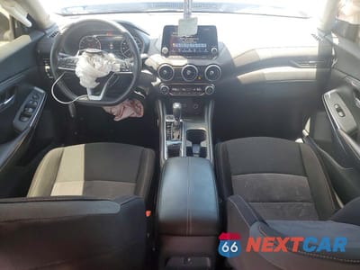 Zdjęcie 8 z 12 samochodu: 2022 NISSAN SENTRA SR VIN:3N1AB8DV3NY230733 - miniatura