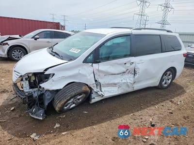 2016 TOYOTA SIENNA LE 5TDKK3DC3GS696983 - główne zdjęcie licytacji z USA - miniatura