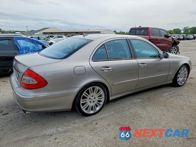 Trzecie zdjęcie samochodu z tyłu: 2007 MERCEDES-BENZ E 350 4MATIC VIN:WDBUF87X67X215285 - miniatura