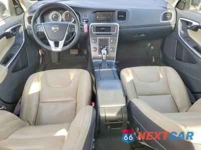 Zdjęcie 8 z 12 samochodu: 2013 VOLVO S60 T5 VIN:YV1612FS1D2172439 - miniatura
