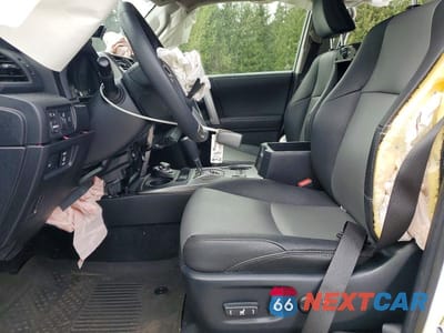 Zdjęcie 7 z 14 samochodu: 2021 TOYOTA 4RUNNER SR5 PREMIUM VIN:JTENU5JR6M5962182 - miniatura