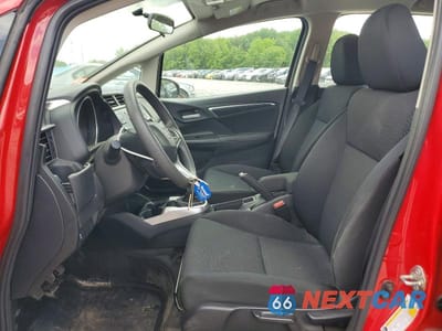 Zdjęcie 7 z 12 samochodu: 2018 HONDA FIT LX VIN:3HGGK5G49JM720430 - miniatura