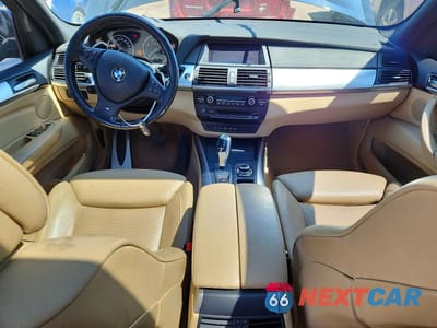 Zdjęcie 8 z 13 samochodu: 2012 BMW X5 XDRIVE50I VIN:5UXZV8C52CL424862 - miniatura