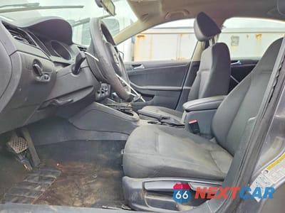 Zdjęcie 7 z 12 samochodu: 2016 VOLKSWAGEN JETTA S VIN:3VW267AJ2GM383693 - miniatura