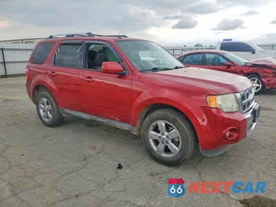 Czwarte zdjęcie samochodu z boku: 2011 FORD ESCAPE LIMITED VIN:1FMCU0E75BKB39485 - miniatura