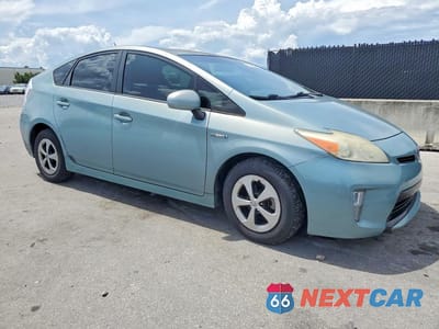 Czwarte zdjęcie samochodu z boku: 2012 TOYOTA PRIUS TWO VIN:JTDKN3DUXC1482631 - miniatura