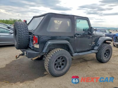Trzecie zdjęcie samochodu z tyłu: 2012 JEEP WRANGLER SAHARA VIN:1C4AJWBG7CL101795 - miniatura