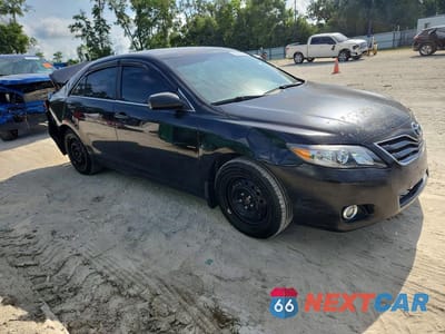 Czwarte zdjęcie samochodu z boku: 2011 TOYOTA CAMRY BASE VIN:4T1BF3EK3BU698176 - miniatura