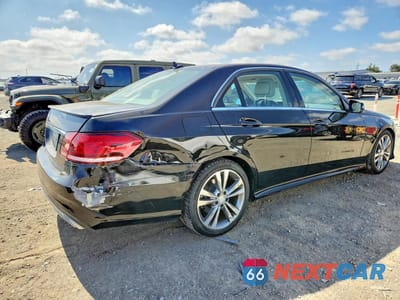 Trzecie zdjęcie samochodu z tyłu: 2014 MERCEDES-BENZ E 350 VIN:WDDHF5KB2EA938523 - miniatura